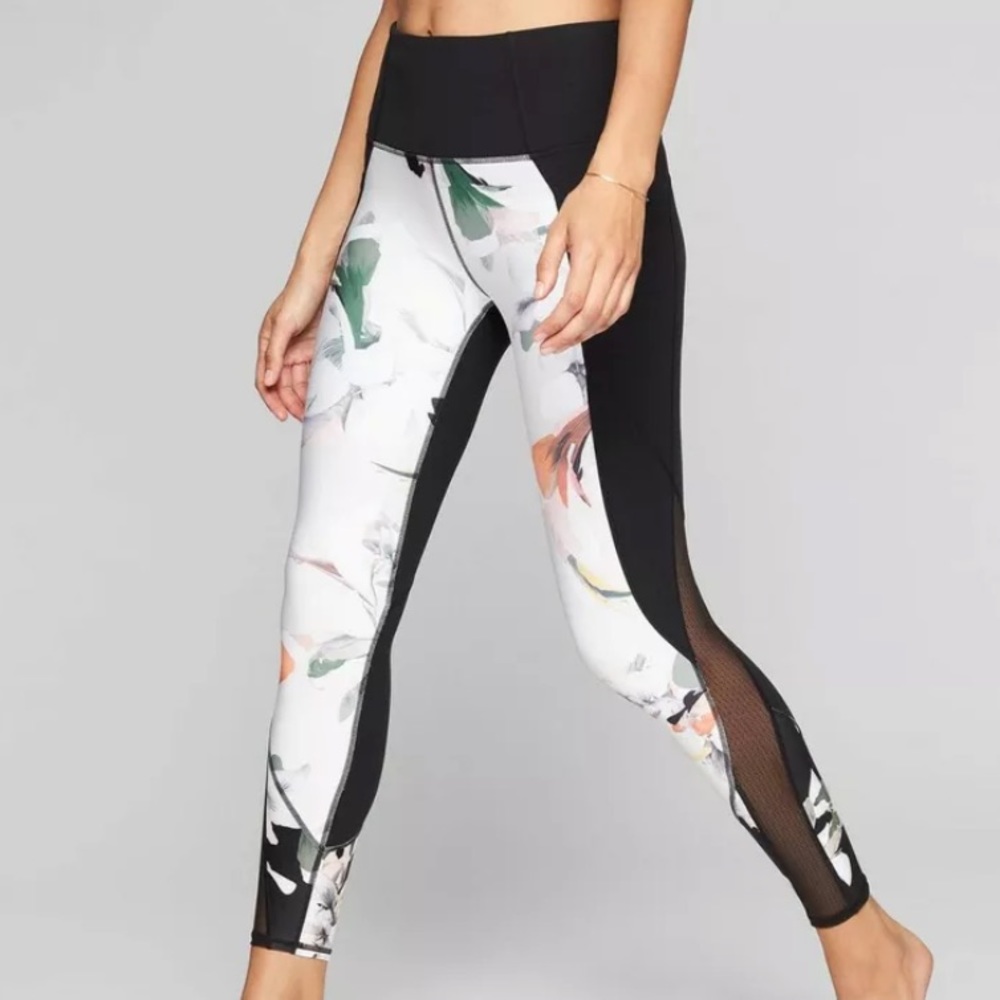 NWT Athleta blossom intuition 7/8 tight white
